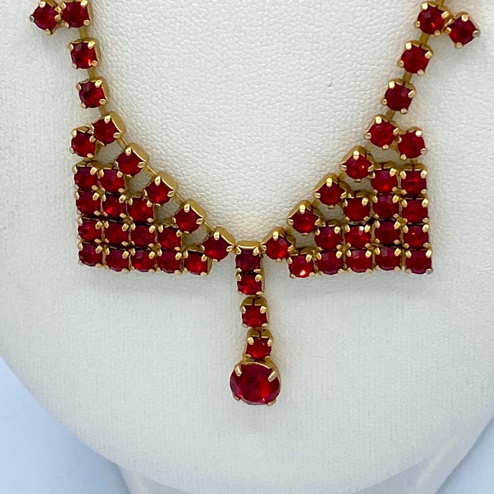 Vintage Brilliant Red Rhinestone Necklace - Picture 2 of 4